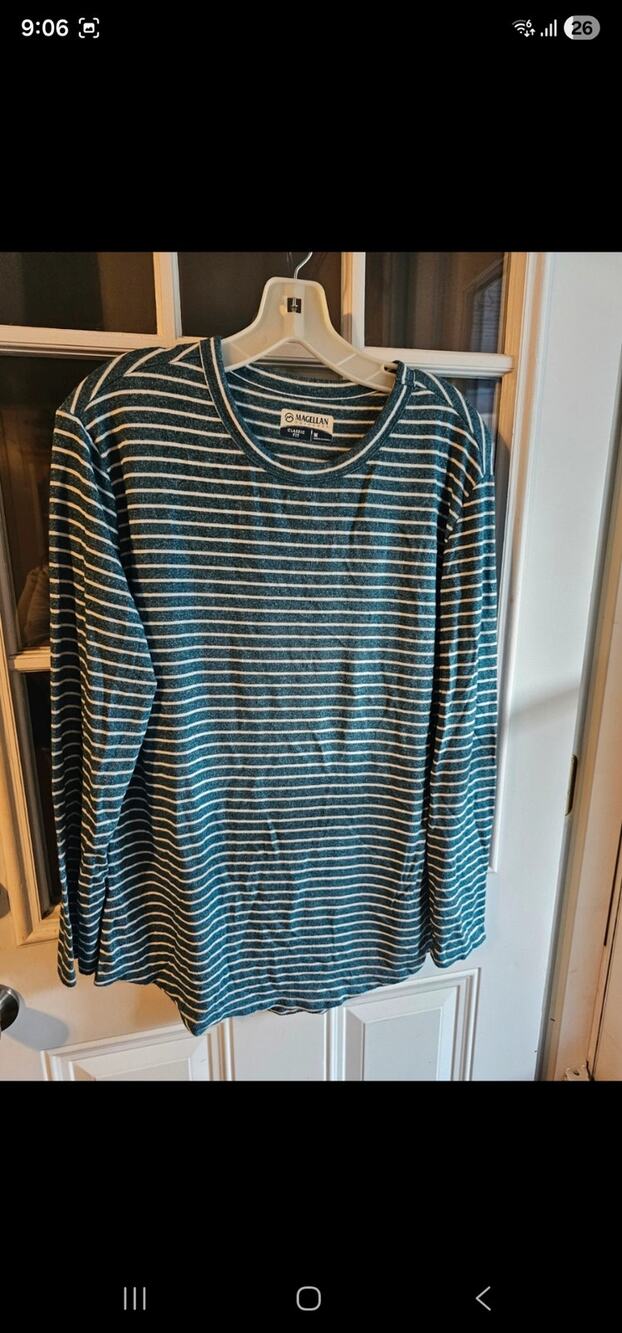 Size M soft long sleeve top